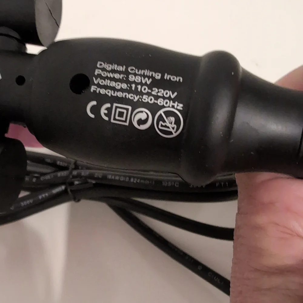 Pink Hair Curling Iron‎